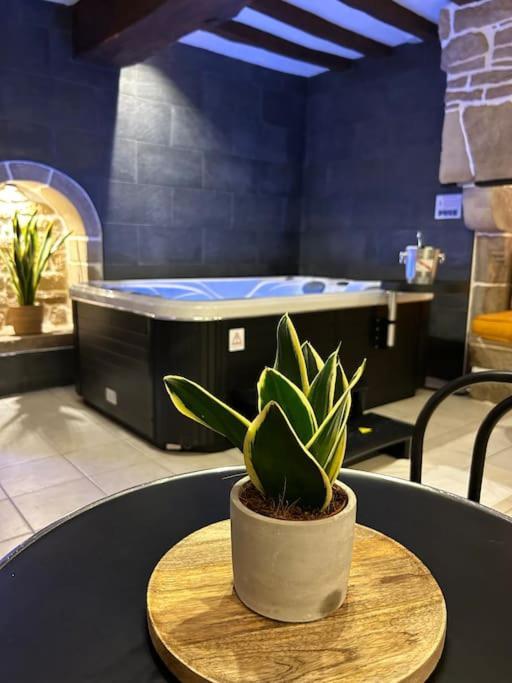 L'Etreinte, Gite De Charme Avec Jacuzzi Interieur Et Sauna Guéméné-sur-Scorff Dış mekan fotoğraf