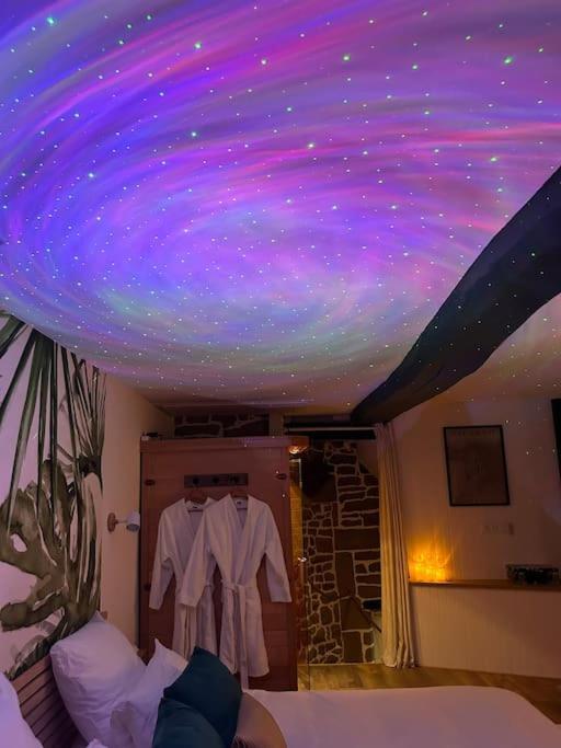 L'Etreinte, Gite De Charme Avec Jacuzzi Interieur Et Sauna Guéméné-sur-Scorff Dış mekan fotoğraf